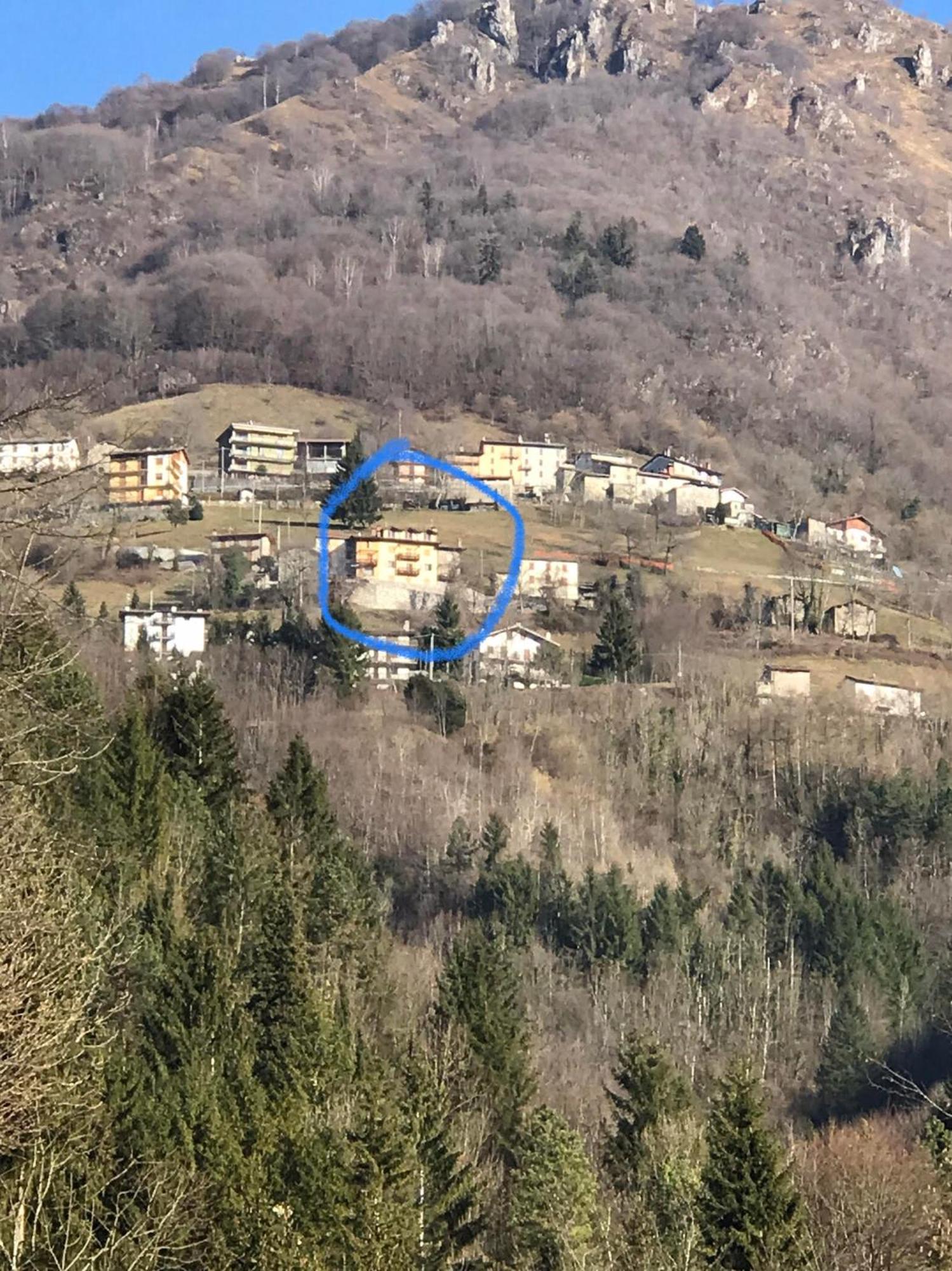 Casa Con Vista Apartment Costa di Serina Bagian luar foto
